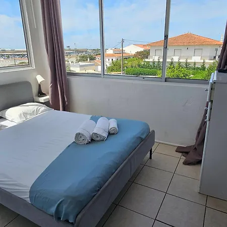 Blife Marya Private - Airport Homestay szállás Faro