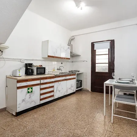 Blife Marya Private - Airport Homestay szállás Faro