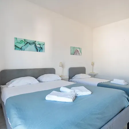 Blife Marya Private - Airport Homestay szállás Faro