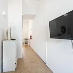 Homestay Blife Marya Private - Airport Faro