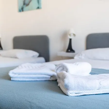 Blife Marya Private - Airport Homestay Faro