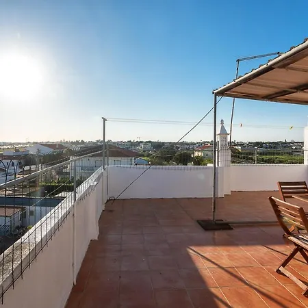 Blife Marya Private - Airport Homestay Faro